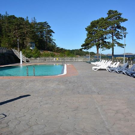 Hallestrand Vandrarhem Strömstad エクステリア 写真