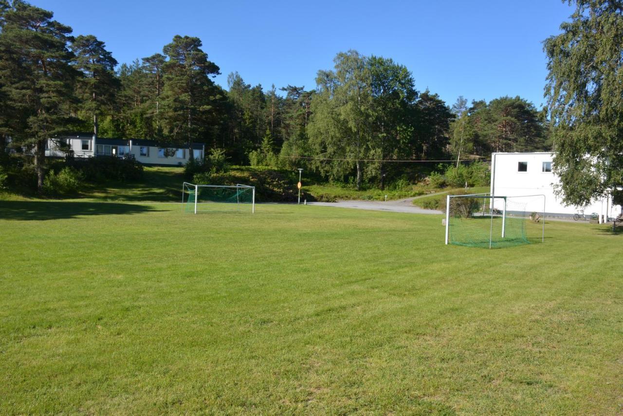 Hallestrand Vandrarhem Strömstad エクステリア 写真