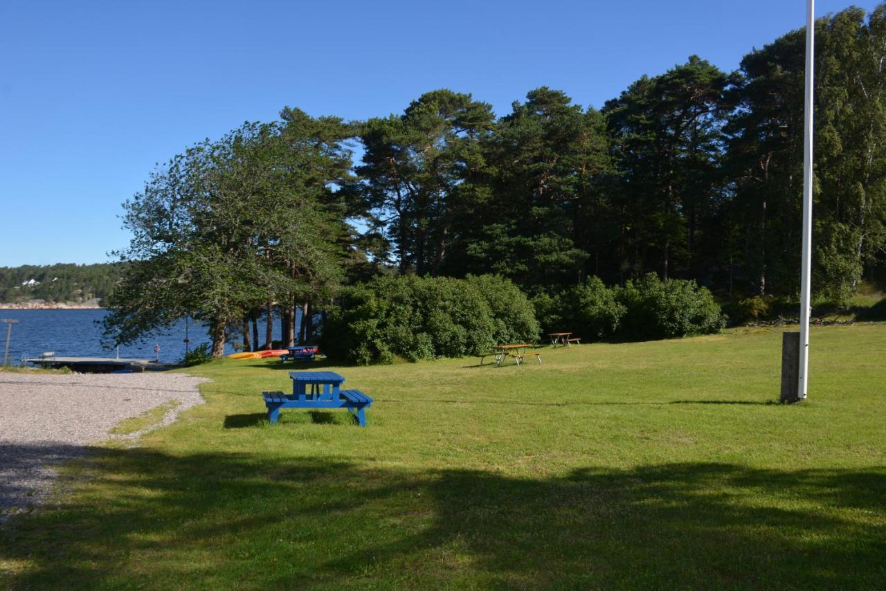Hallestrand Vandrarhem Strömstad エクステリア 写真