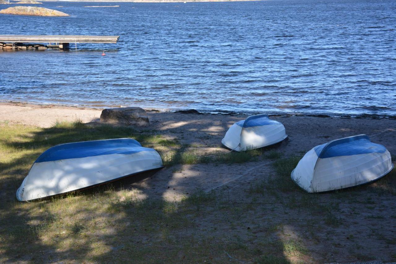 Hallestrand Vandrarhem Strömstad エクステリア 写真