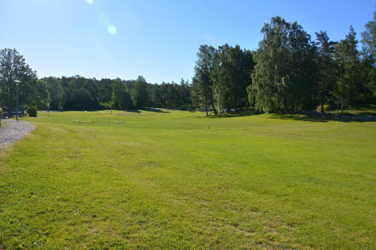 Hallestrand Vandrarhem Strömstad エクステリア 写真