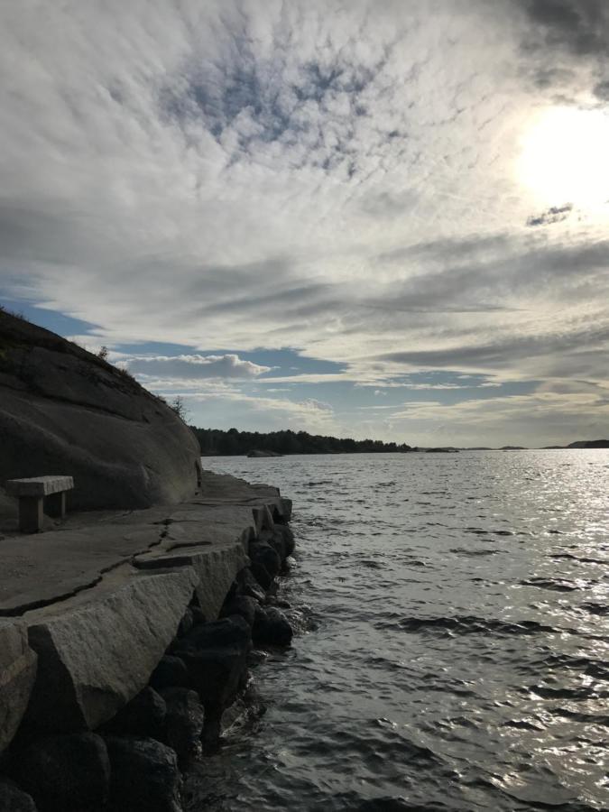Hallestrand Vandrarhem Strömstad エクステリア 写真